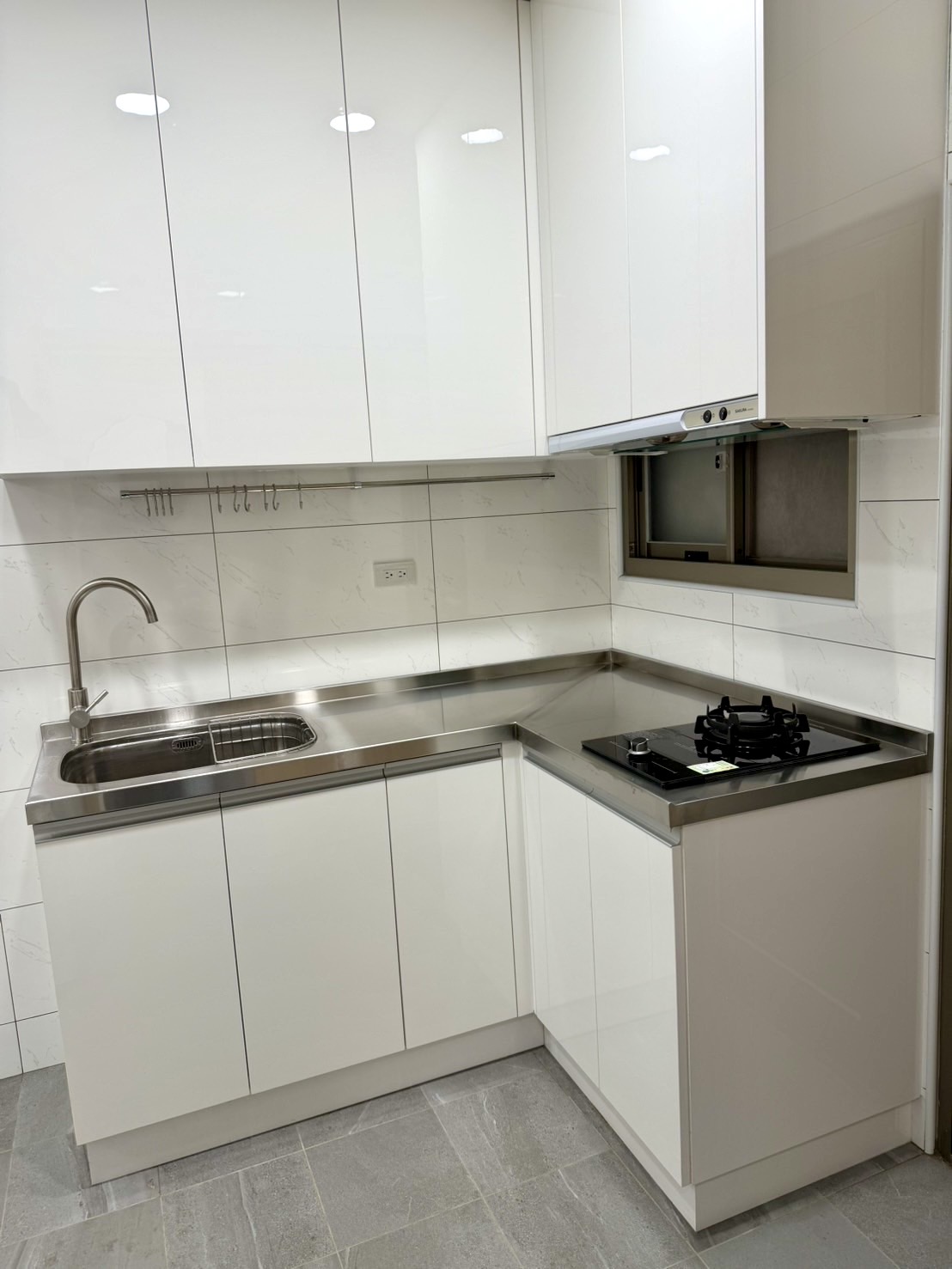 水槽與轉角 L型轉角與水槽配置