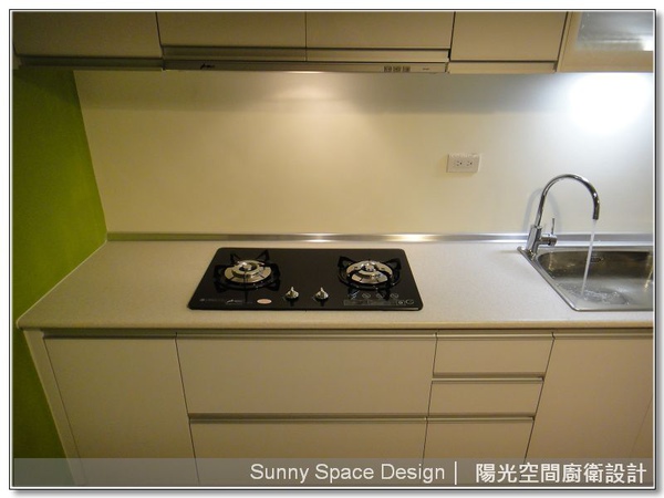 豪山隱藏式排油煙機與上櫃設計
