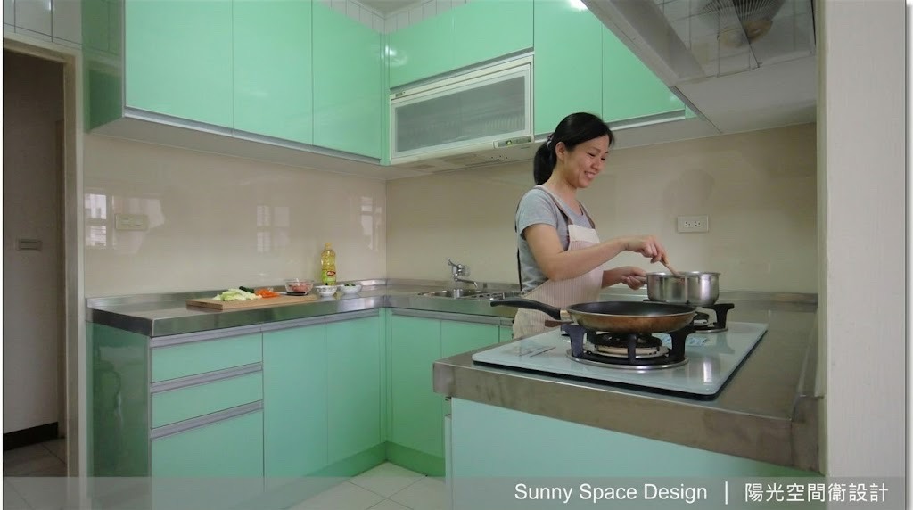 內湖大湖山莊街淡綠色廚房全景