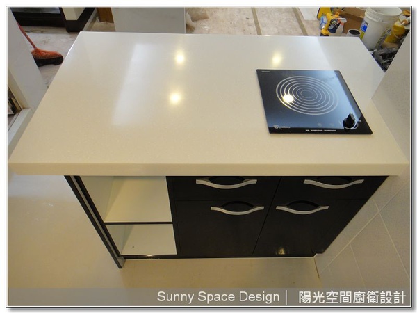 水晶門板與把手設計