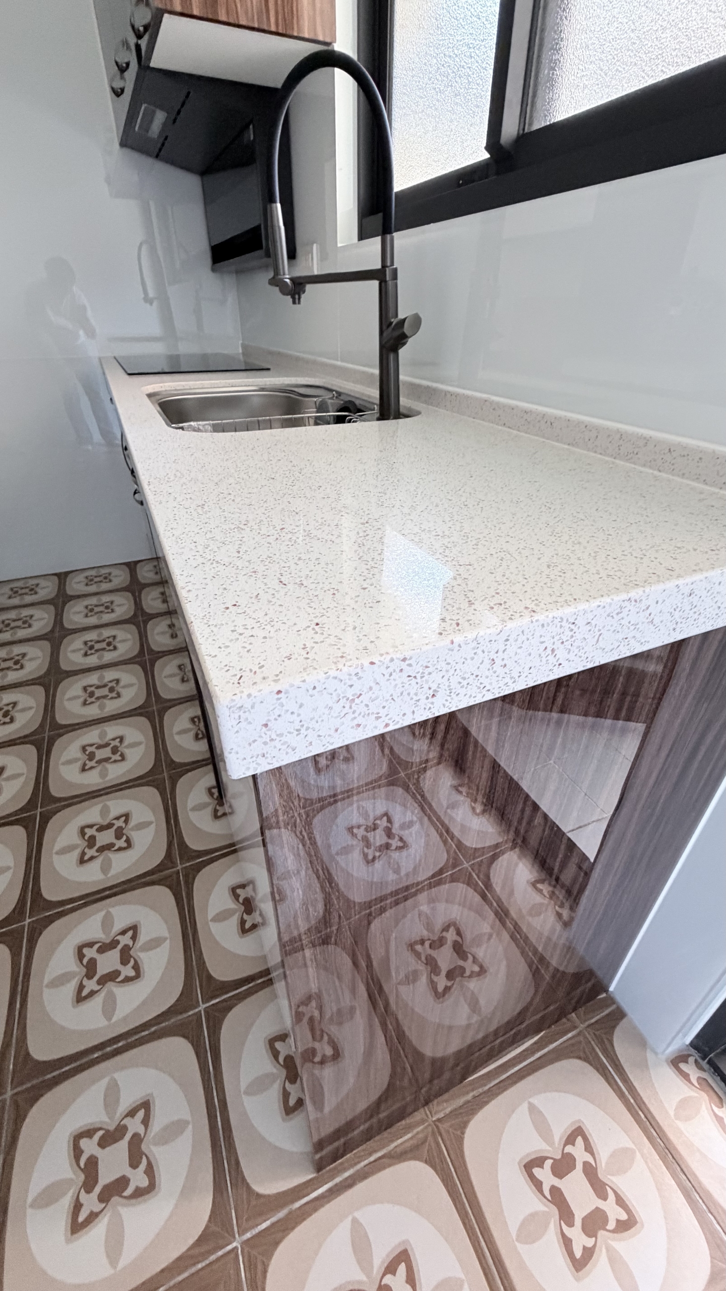 廚房整體光線氛圍