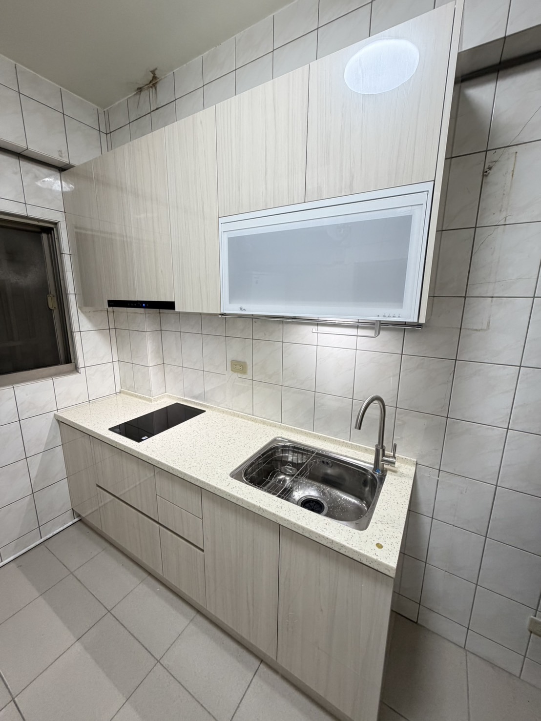 三重區一字型廚房 淺木紋簡約風 完工全景