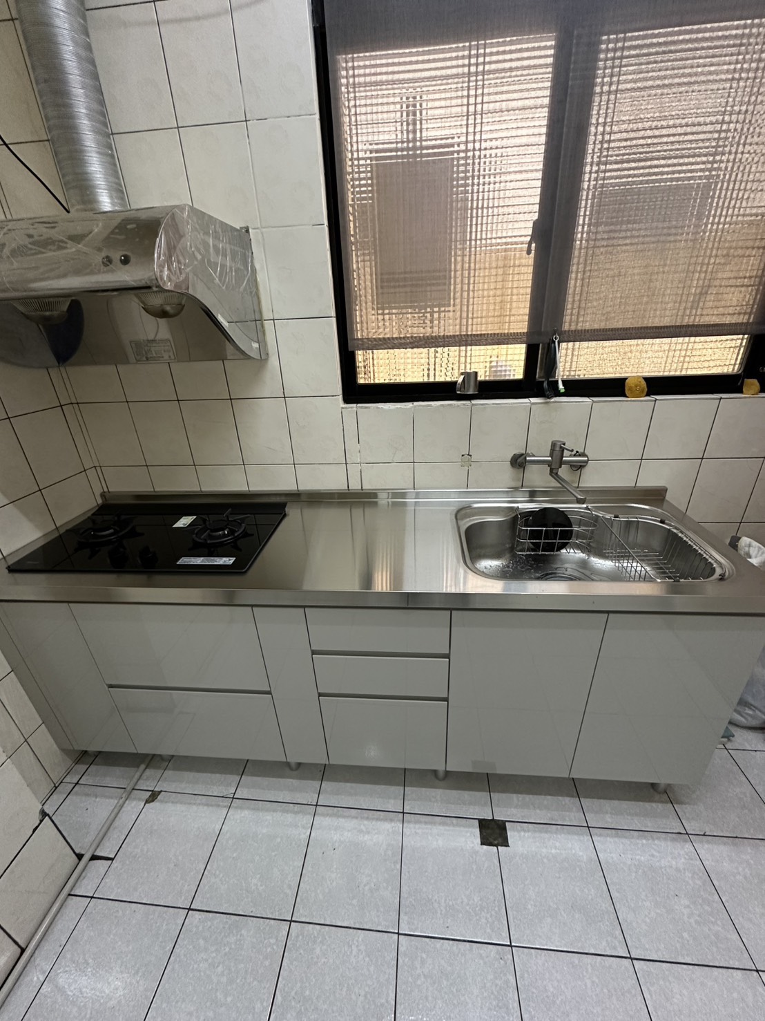 BLUM緩衝抽屜配置